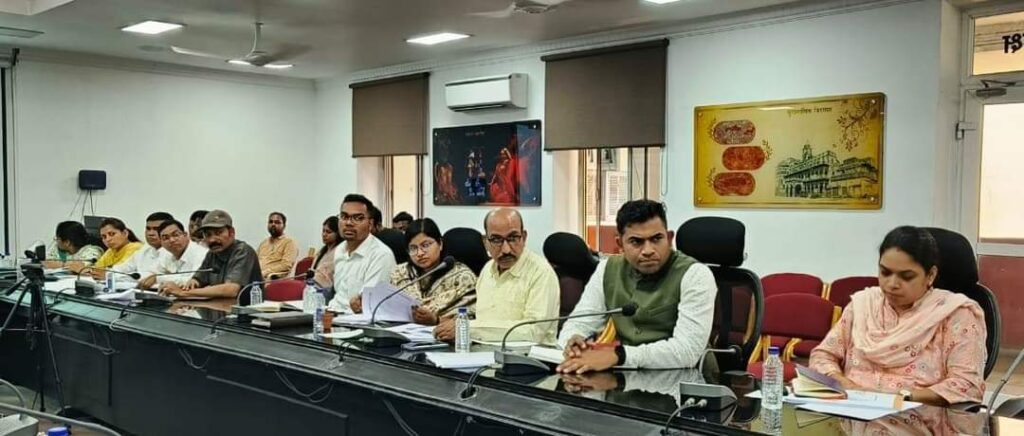 मजबूत सूचना तंत्र व त्वरित एक्शन कानून व्यवस्था बनाये रखने के लिए सबसे अहम-कलेक्टर श्री कार्तिकेया गोयल 2 1000871462