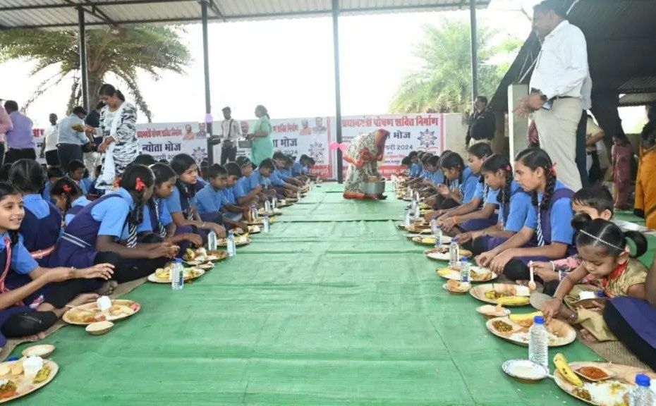 स्कूलों में अब होगा ‘न्योता भोज 1
