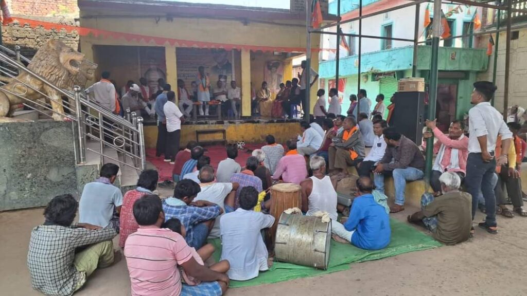 सारंगढ़ क्षेत्र में राधेश्याम का जनसंपर्क*आपका आशीर्वाद मांगने आया हु - *राधेश्याम राठिया 3 1000979967