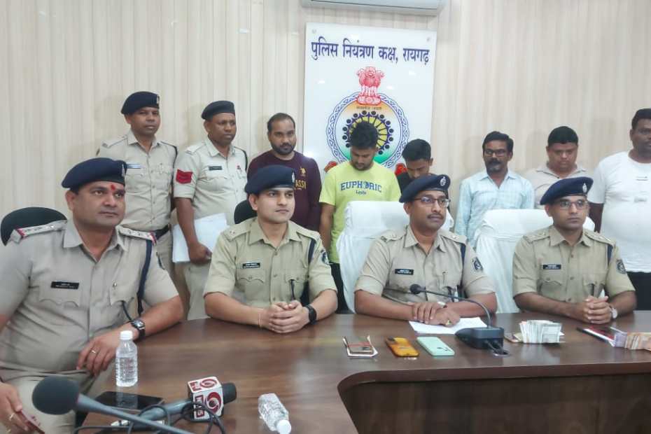 रायगढ़ जिले में सट्टा पट्टी लिखने वालों पर अभियान स्तर पर कार्यवाही 2 1000987679
