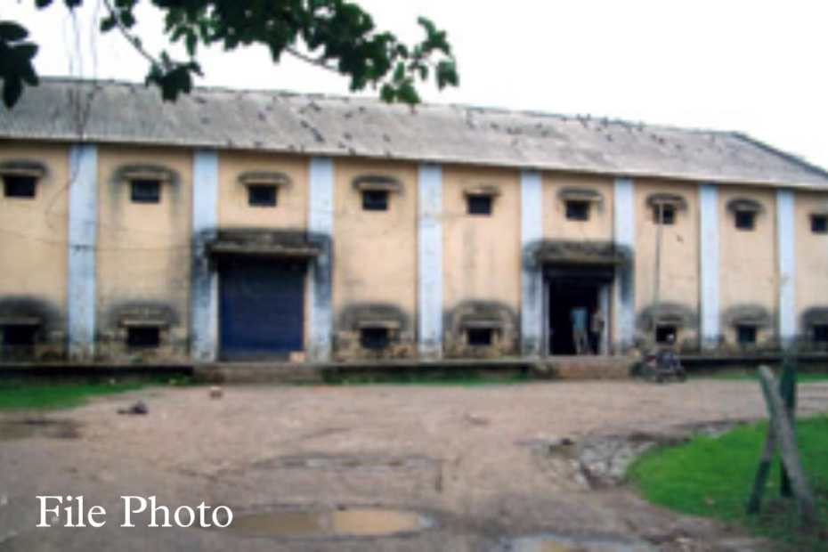 लोहरसिंह और औरदा गोदामों में वजन का बड़ा खेल 2 1001018993