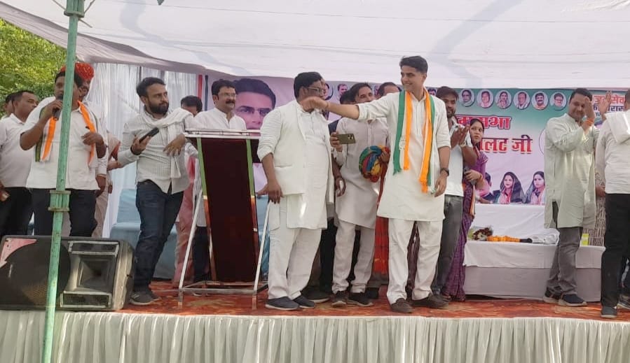 कांग्रेस की सेना के पायलट ने सारंगढ़ में भरी हुंकार 6 1001080483