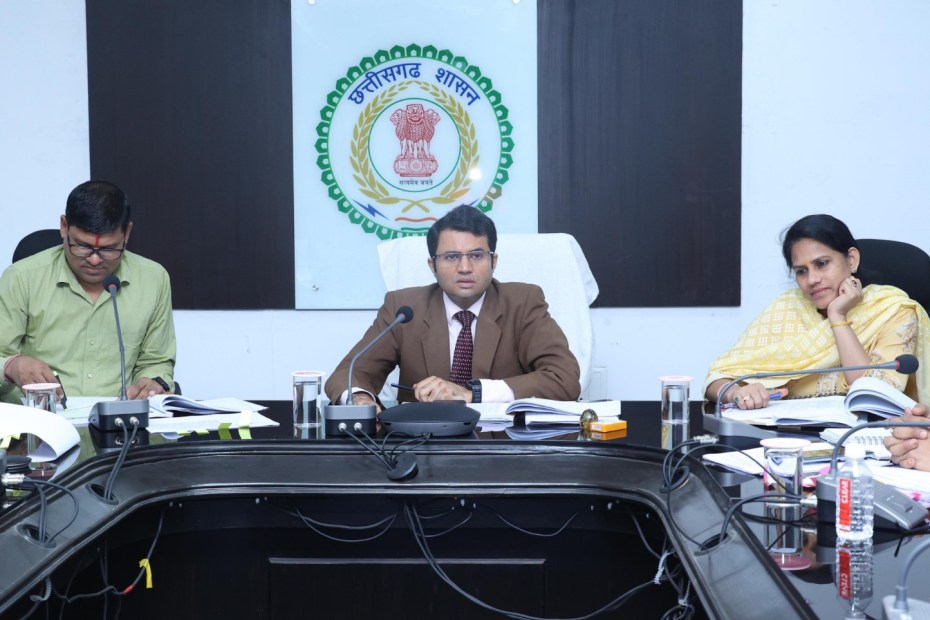 आदेश पारित होने के पश्चात प्राथमिकता से करें अभिलेख दुरूस्ती का कार्य -कलेक्टर कार्तिकेया गोयल 2 1001203902