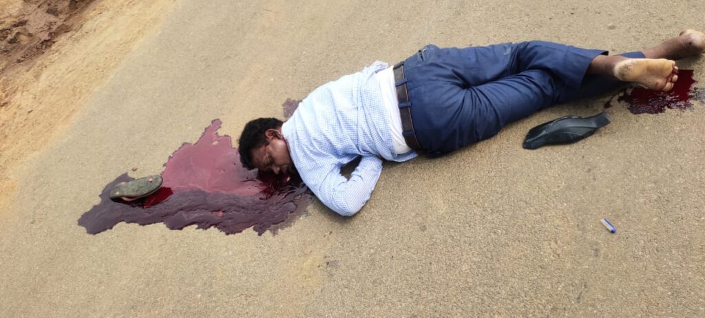 दो बाइक की आपस में हुई भिडंत एक की दर्दनाक मौत,वही दूसरा घायल मामला धर्मजयगढ़ थाना क्षेत्र का मौके के लिए रवाना धर्मजयगढ़ पुलिस। 1 1001323029