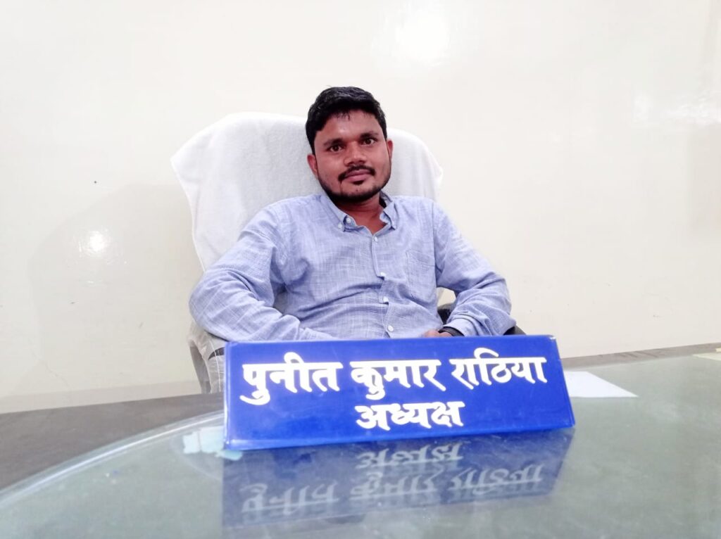 जनपद अध्यक्ष पुनीत कुमार राठिया धरमजयगढ़ दुर्गा मैदान में करेंगे ध्वजारोहण 1 1001410479