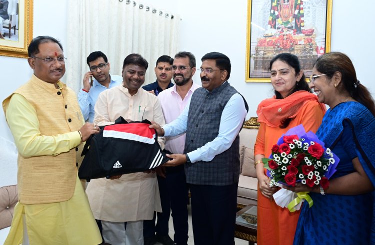 मुख्यमंत्री श्री विष्णु देव साय को 27 वें अखिल भारतीय वन खेलकूद प्रतियोगिता में शामिल होने का निमंत्रण मुख्यमंत्री ने आयोजन के लिए वन विभाग व समस्त प्रतिभागियों को दी बधाई 1 1001640279