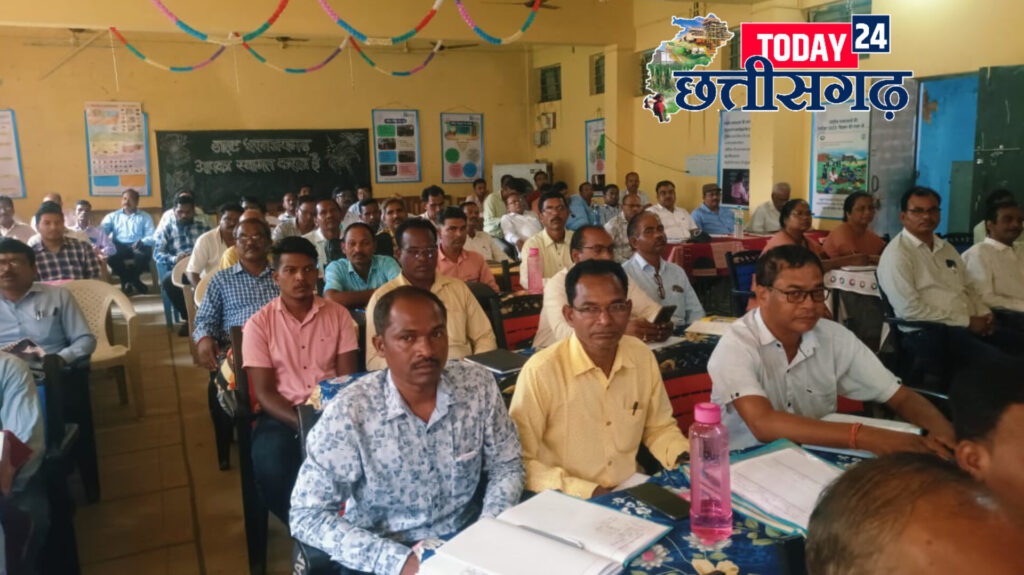 जिला शिक्षा अधिकारी द्वारा धर्मजयगढ़ में ली गई समीक्षा बैठक। शासन की कई महत्वपूर्ण योजना के बारे में की गई विस्तृत चर्चा। 2 1001643669