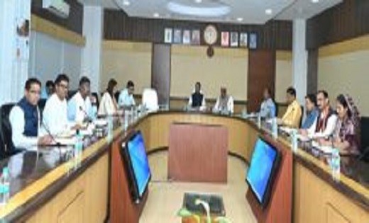 कैबिनेट बैठक में लिए गए बड़े फैसले : पंचायत एवं नगरीय निकाय चुनावों में ओबीसी आरक्षण को मिली मंजूरी, नई औद्योगिक नीति को लेकर भी लिया गया बड़ा निर्णय 1 1001689240