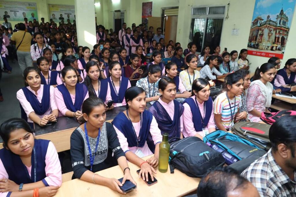 यह समय सबसे महत्वपूर्ण, भविष्य की मांग अनुसार खुद को करें तैयार- वित्त मंत्री श्री ओ.पी.चौधरी 4 1001769902