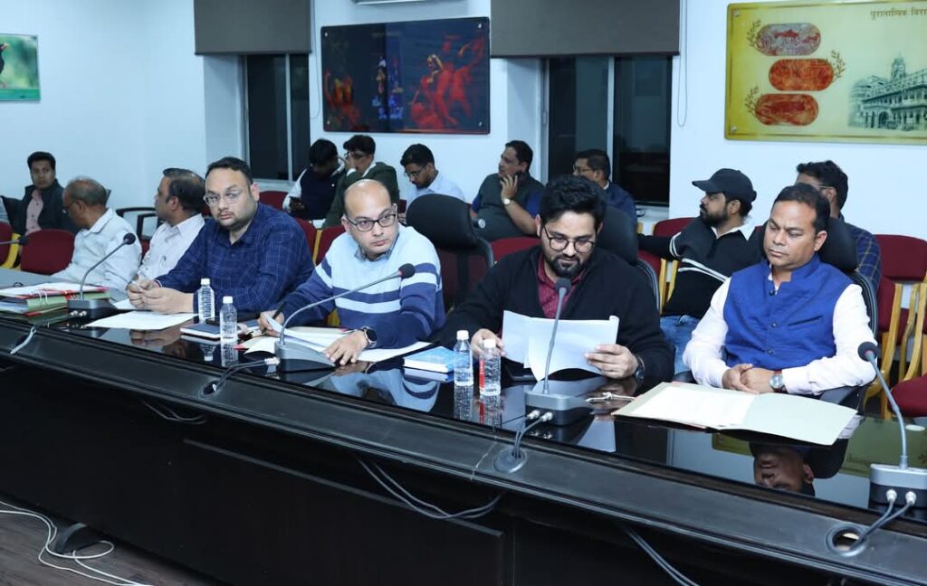 नशीली दवाओं के अवैध बिक्री पर लगातार हो कार्यवाही-कलेक्टर श्री कार्तिकेया गोयल 3 1001872865