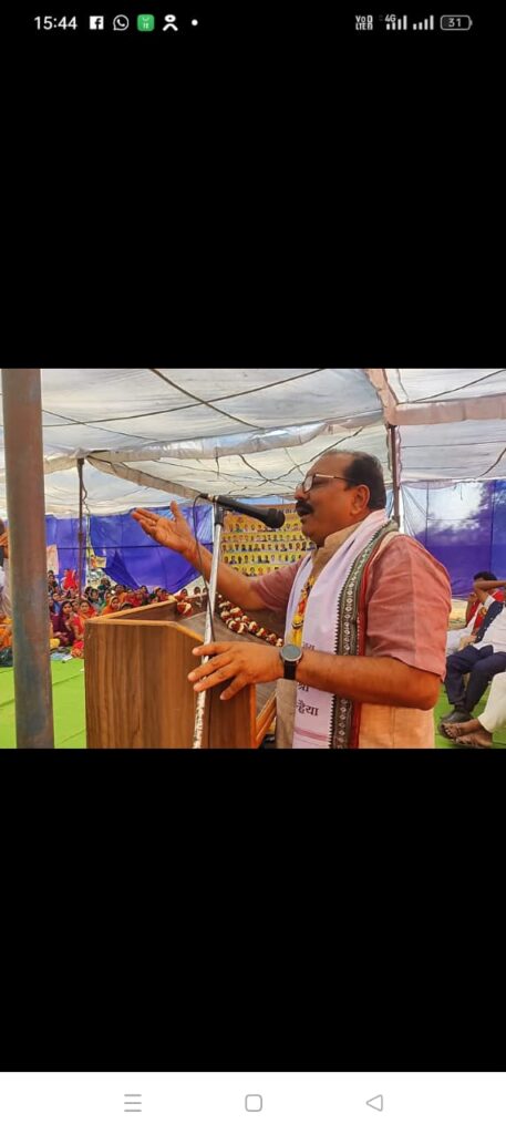 अखिल भारतीय अघरिया समाज के राष्ट्रीय अध्यक्ष का चुनाव निकट आते ही प्रचार जोर पकड़ने लगा 1 1001936905