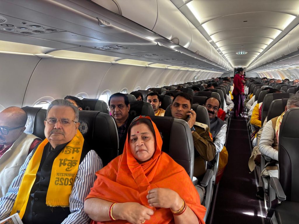 राज्यपाल, सीएम, विधानसभा अध्यक्ष समेत 177 लोग जा रहे महाकुंभ, नहीं जाने वाले कांग्रेस नेताओं पर डॉ. रमन सिंह का तंज, कहा – जिनके तकदीर में नहीं वो कुंभ नहीं जा रहे… कौन-कौन जा रहे प्रयागराज, देखें पूरी लिस्ट 2 1002106968