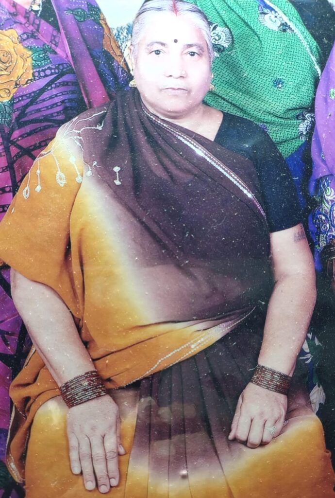 धर्मजयगढ़ निवासी कन्हैया साहू जी की माता श्रीमती सावित्री साहू का निधन ,आज सुबह मुक्तिधाम मैं किया जाएगा अंतिम संस्कार। 1 1002305878