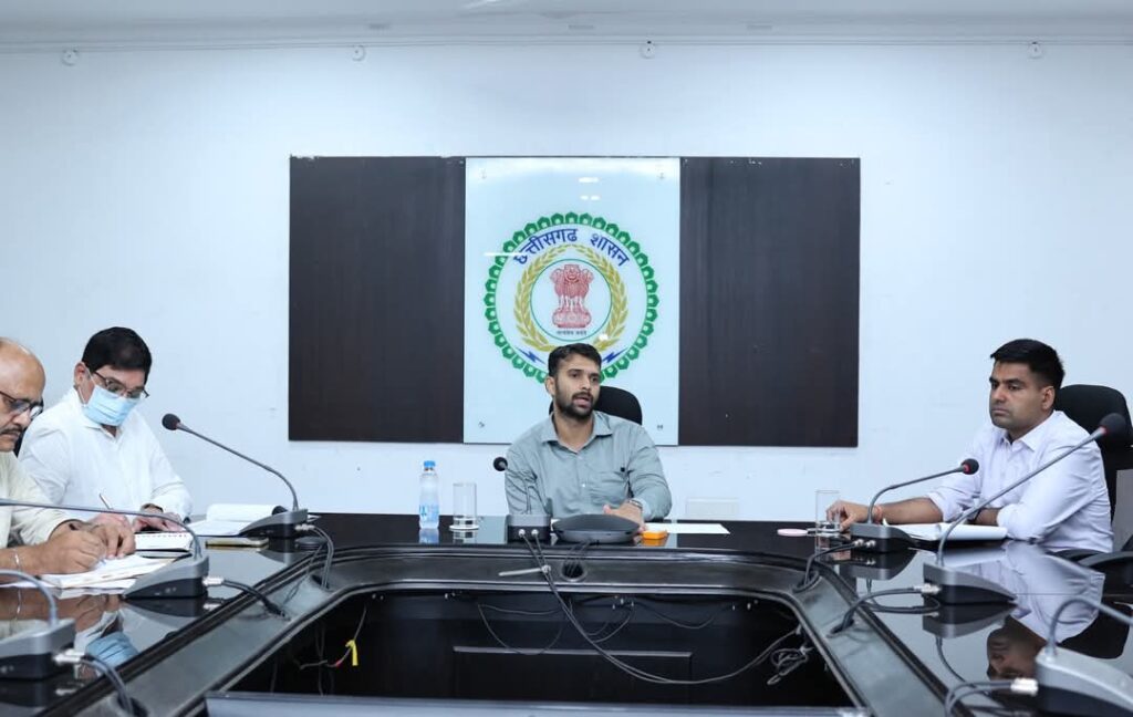 बोर्ड परीक्षाओं में उत्कृष्ट रिजल्ट का लक्ष्य लेकर करें नए सत्र की शुरुआत: कलेक्टर श्री मयंक चतुर्वेदी 1 1002773796