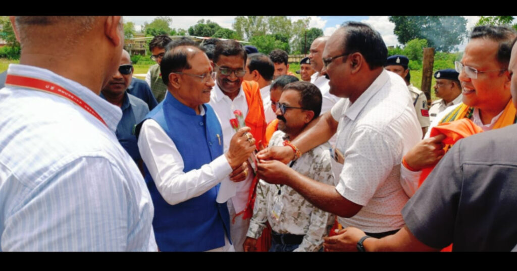 मुख्यमंत्री विष्णु देव साय के द्वारा की गई घोषणाओं पर नगर पंचायत धर्मजयगढ़ के अध्यक्ष अनिल सरकार ने जताया आभार।नगर विकास के लिए मिली करोड़ों की सौगात। 3 1003101477
